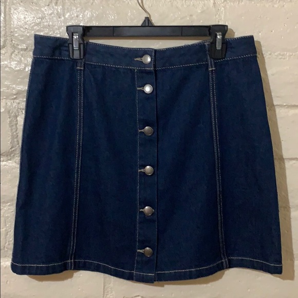 Leighton Dresses & Skirts - 🇺🇸 3 for$13  Must bundle 3 🇺🇸 items for discount.